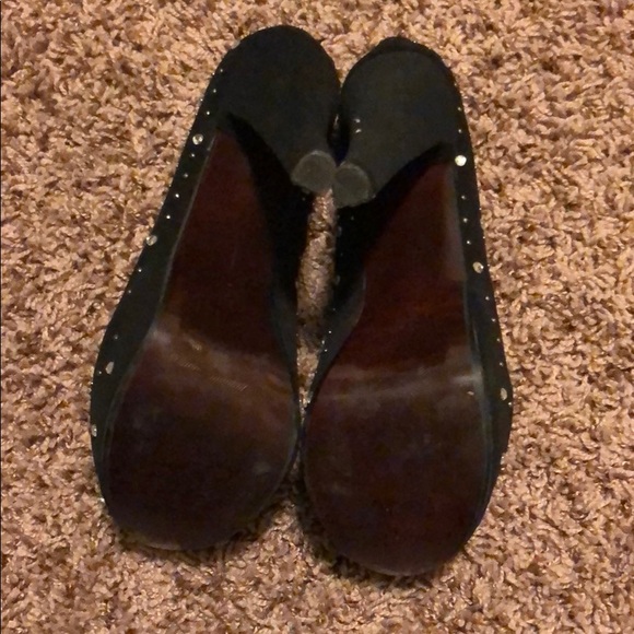 Heels - Picture 2 of 2